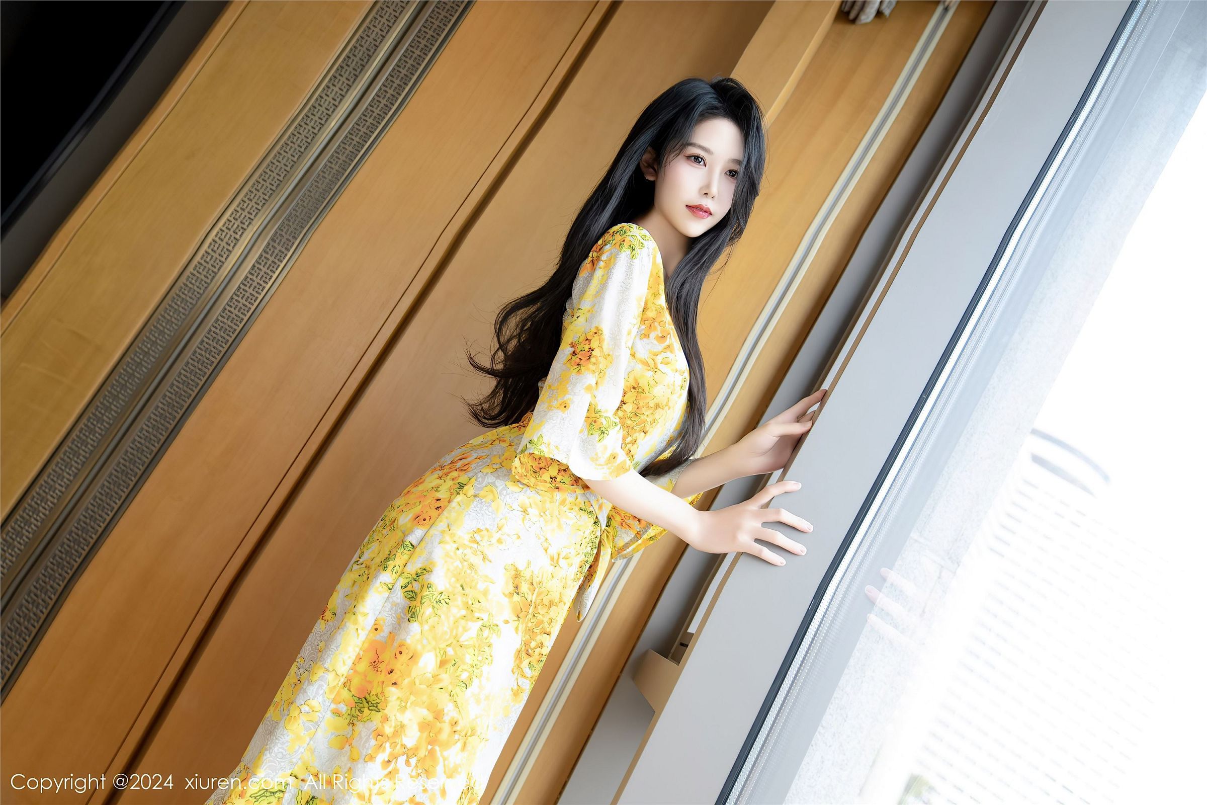 月儿弯湾-秘桃花园